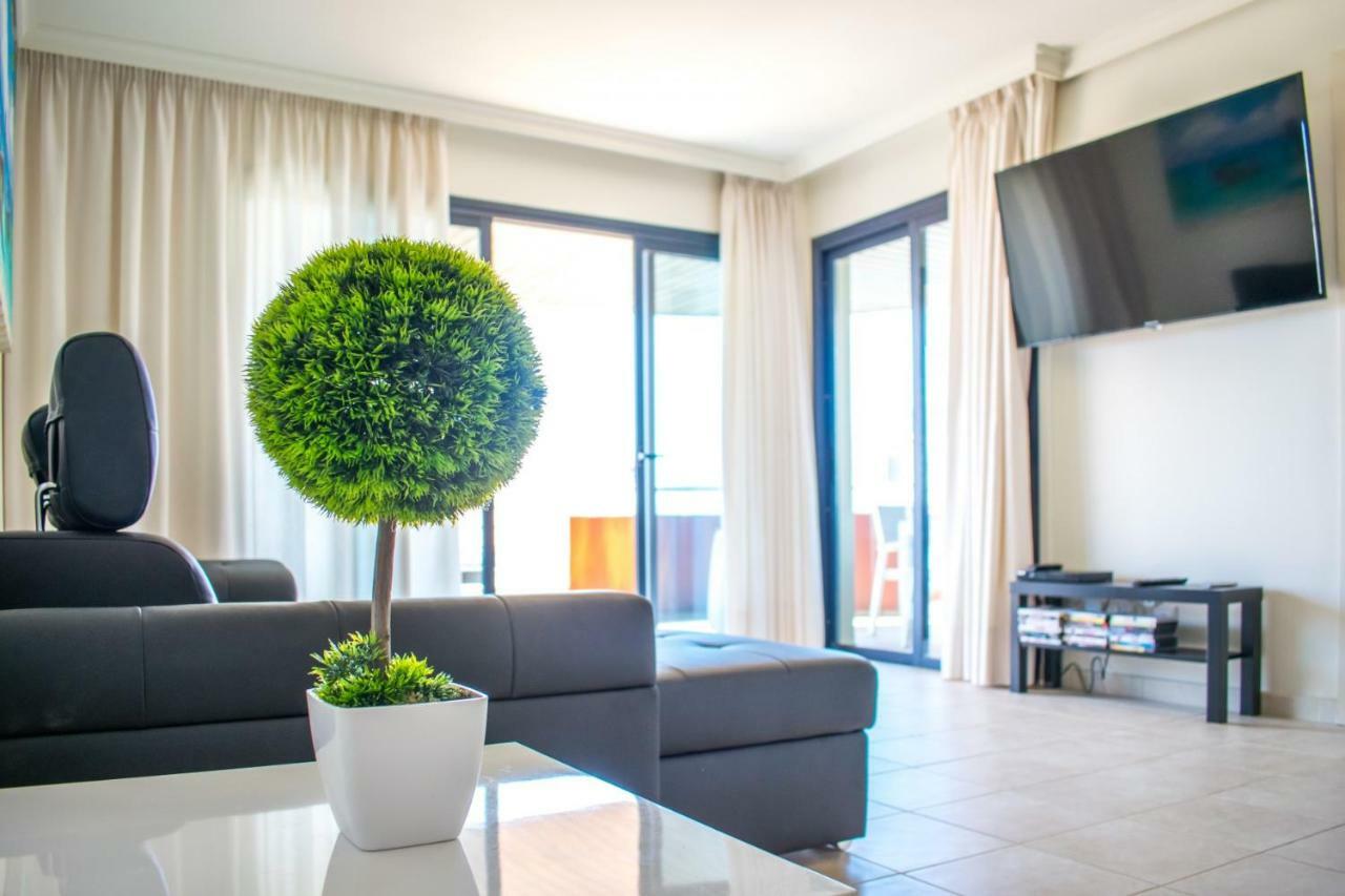 Large Terrace With Views On The Cliffs At Balcon De Los Gigantes Puerto de Santiago  Extérieur photo